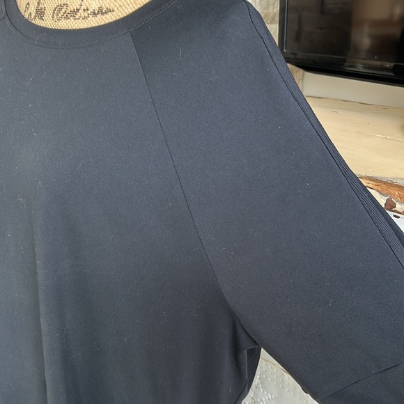 Fabletics black long ruched sleeve side slits sweatshirt hi lo - Picture 4 of 16